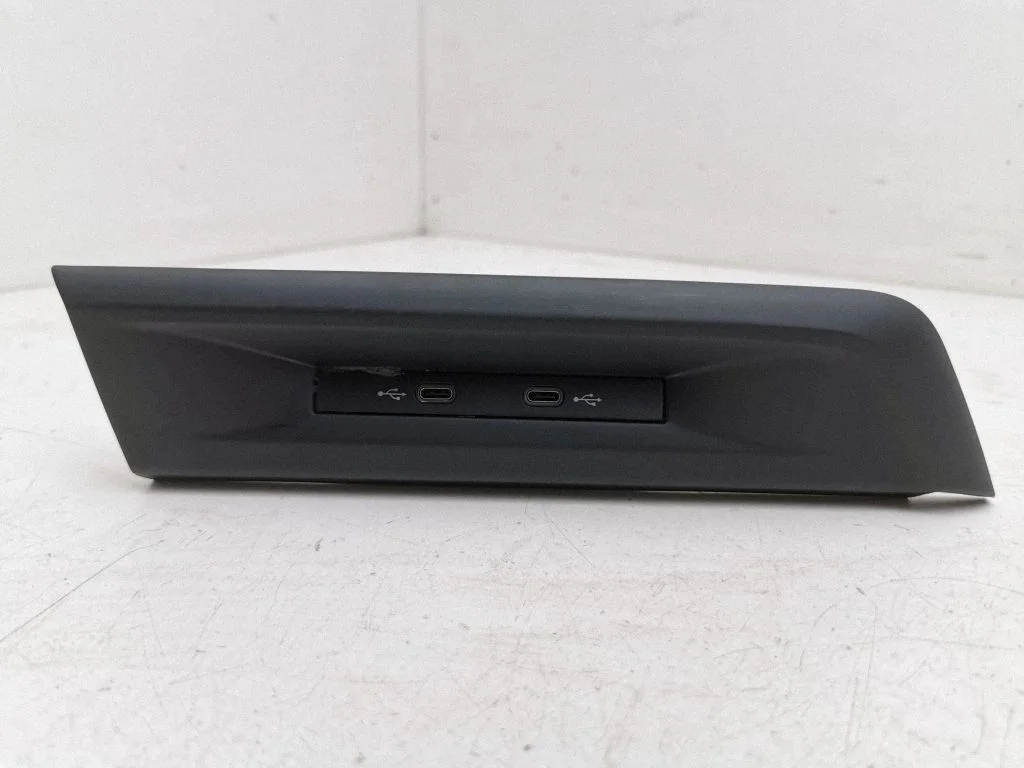 USB-pesa – Volkswagen e-Golf (2014-)