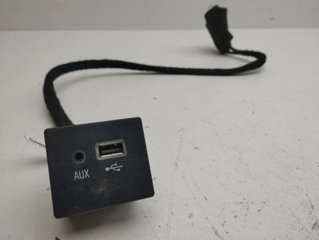 USB-pesa 670009770