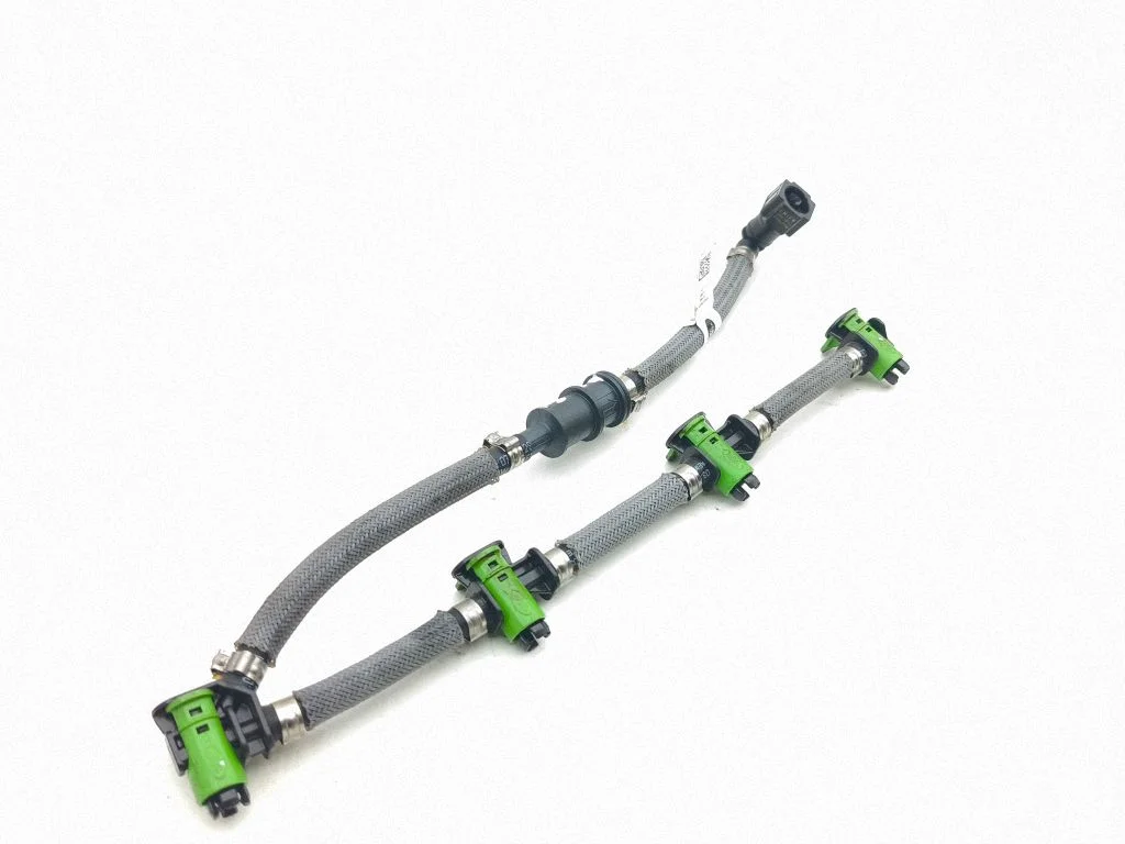 Fuel return line/hose M4D39K022AB
