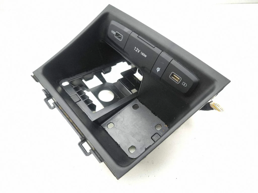 USB-pesa – Hyundai Tucson TL (2015-)