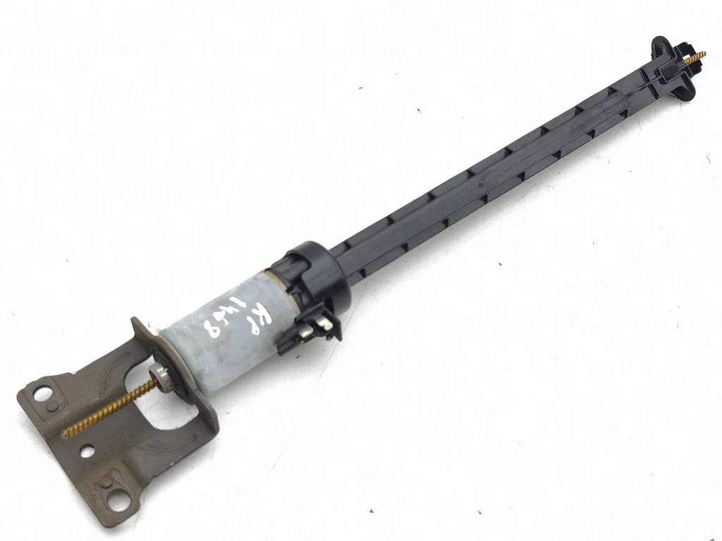 Silniczek regulacji fotela C37026100