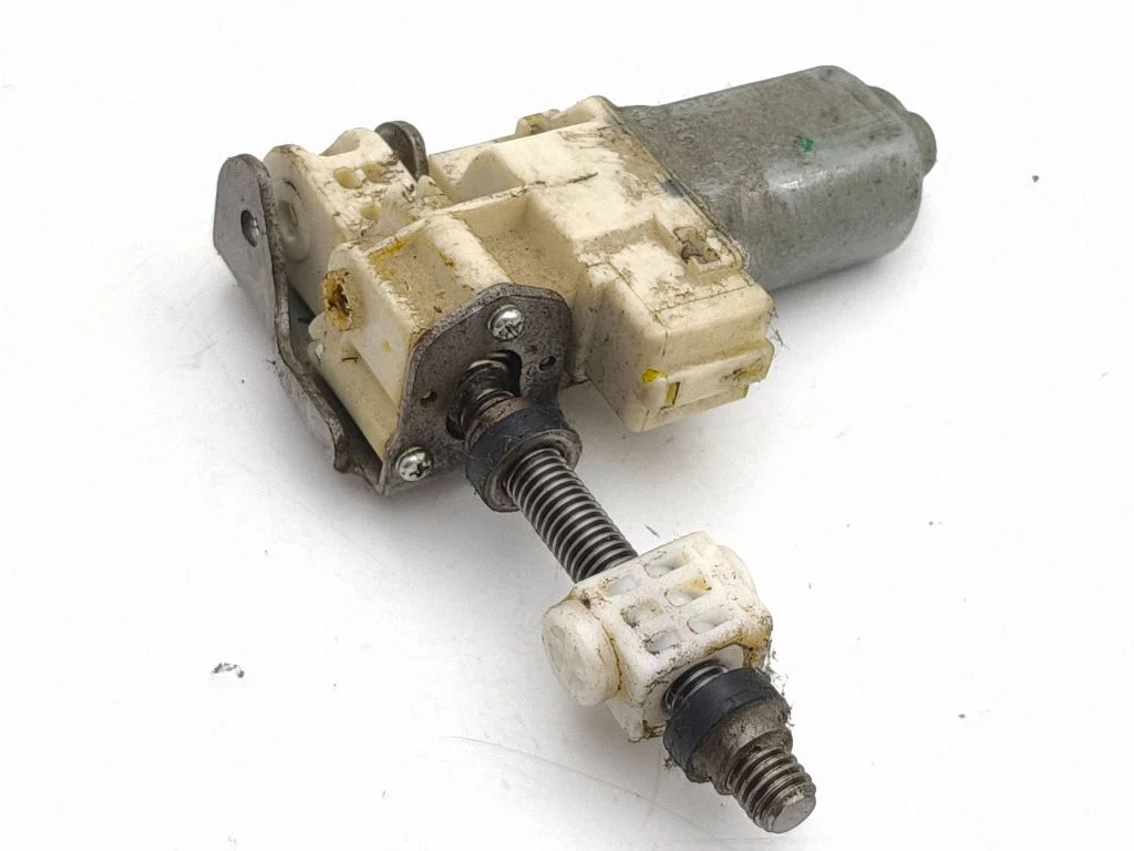 Seat adjustment motor 233970581200