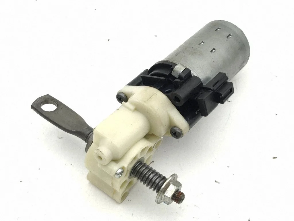 Seat adjustment motor 8582033020