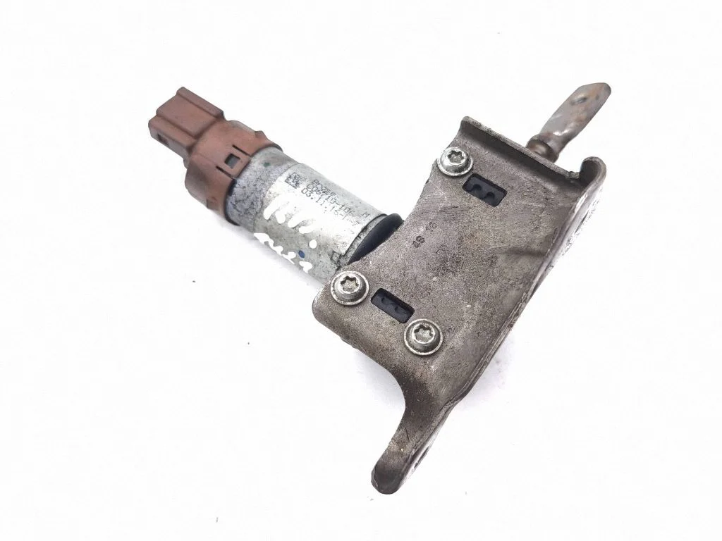 Sēdekļa regulēšanas motoriņš C06710106