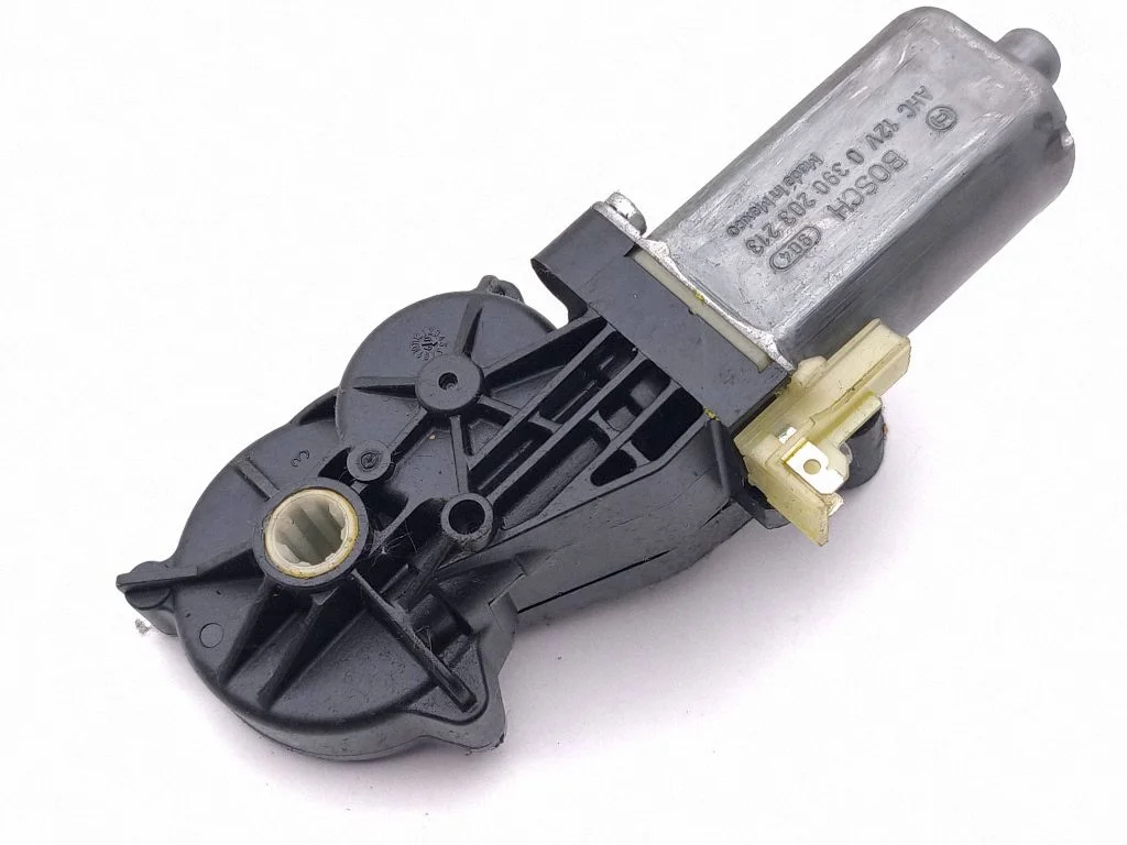 Seat adjustment motor 0390203213