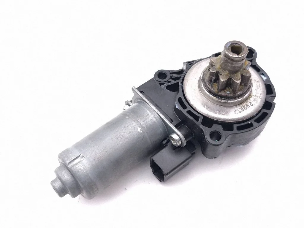 Seat adjustment motor D391603