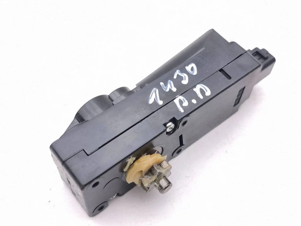Sēdekļa regulēšanas motoriņš 8582060170