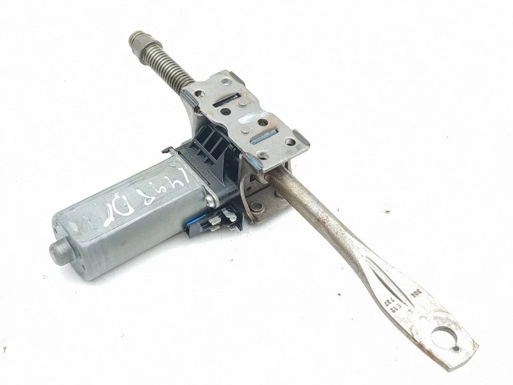 Seat adjustment motor 984685105