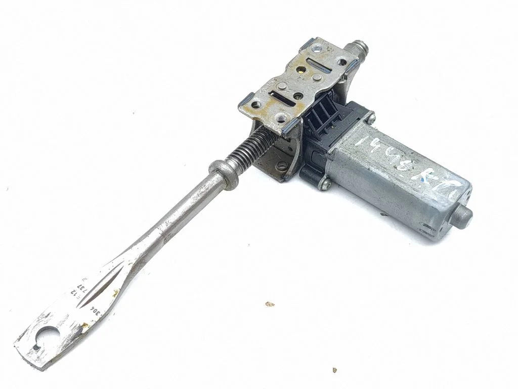 Seat adjustment motor 984685105
