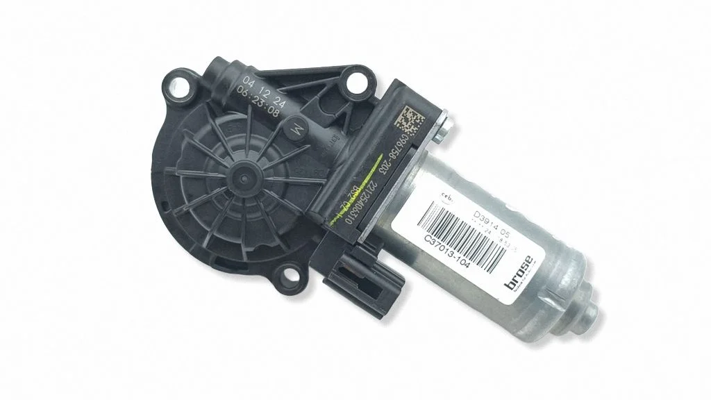 Sēdekļa regulēšanas motoriņš C37013104