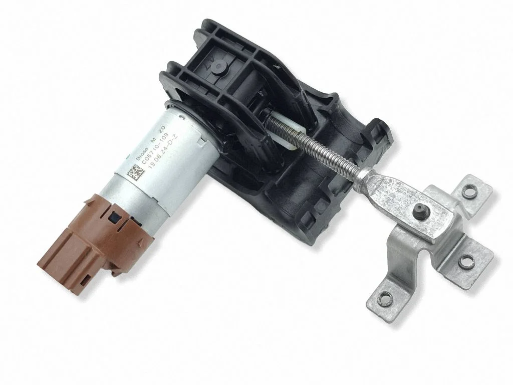 Sēdekļa regulēšanas motoriņš C06710109