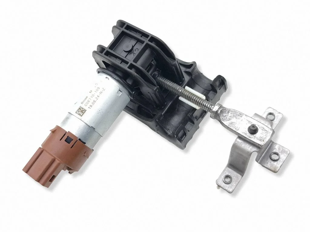 Sēdekļa regulēšanas motoriņš C06710109