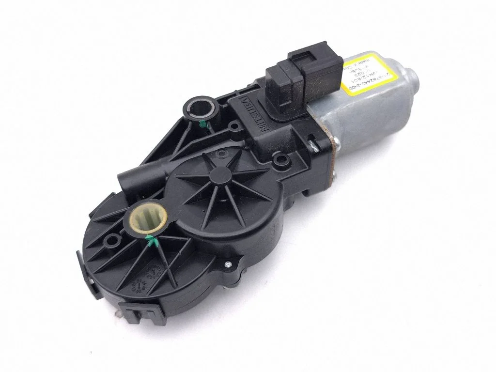 Seat adjustment motor 213742442200