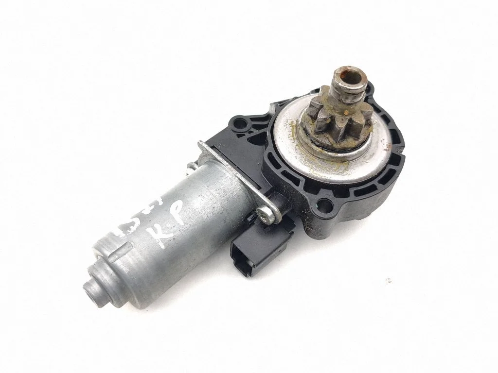 Istme reguleerimismootor D391403