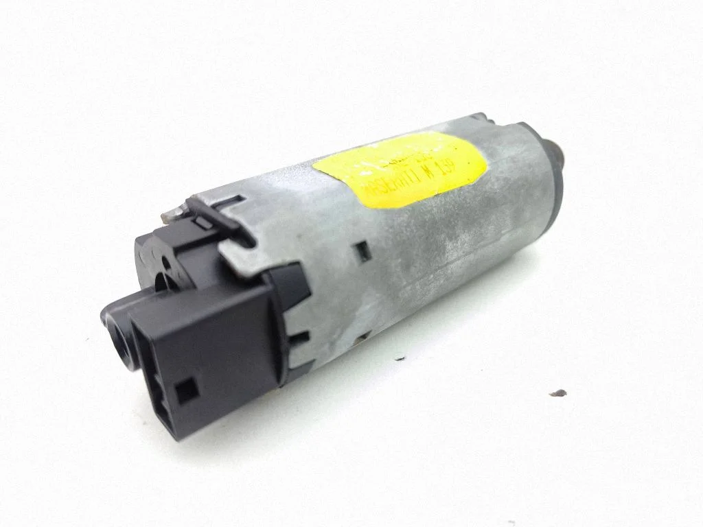 Seat adjustment motor 404743