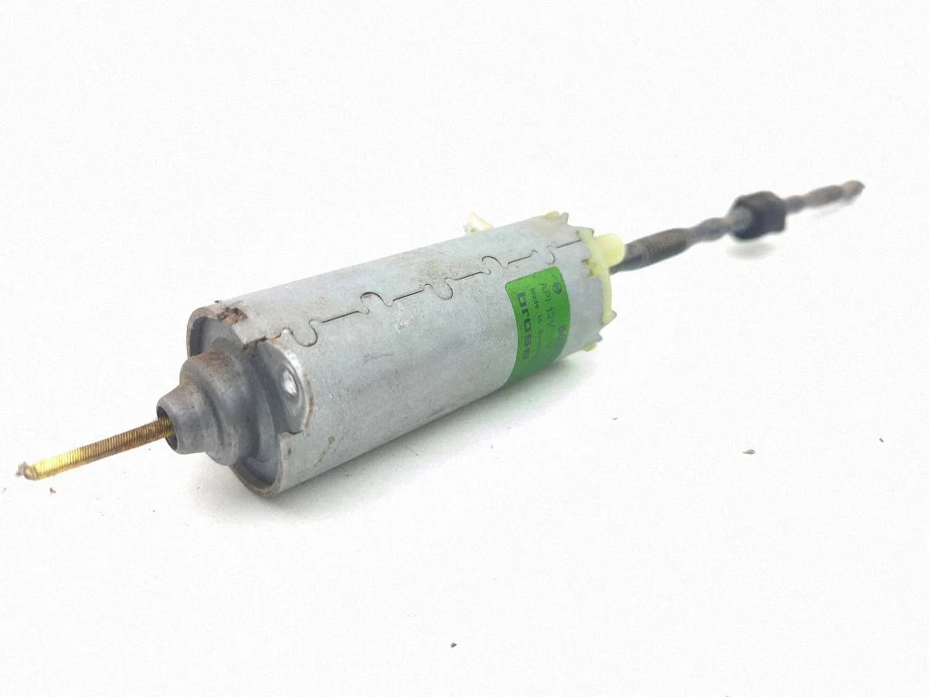 Seat adjustment motor – Volvo V70 (2005-2008)
