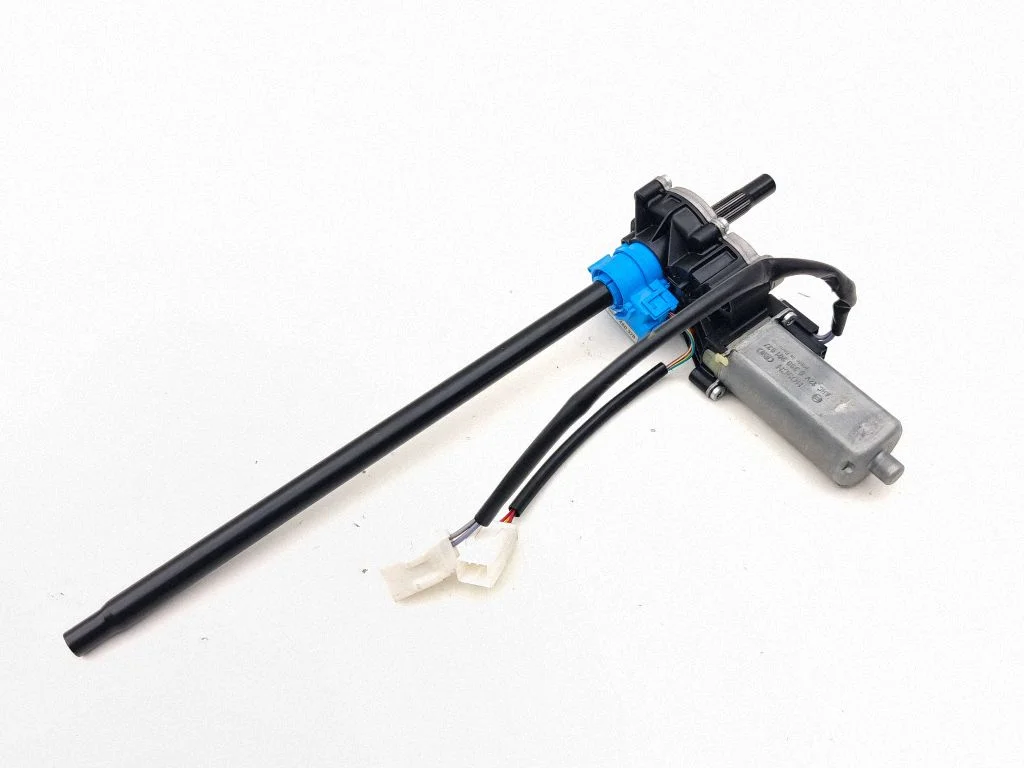 Seat adjustment motor 0390201937
