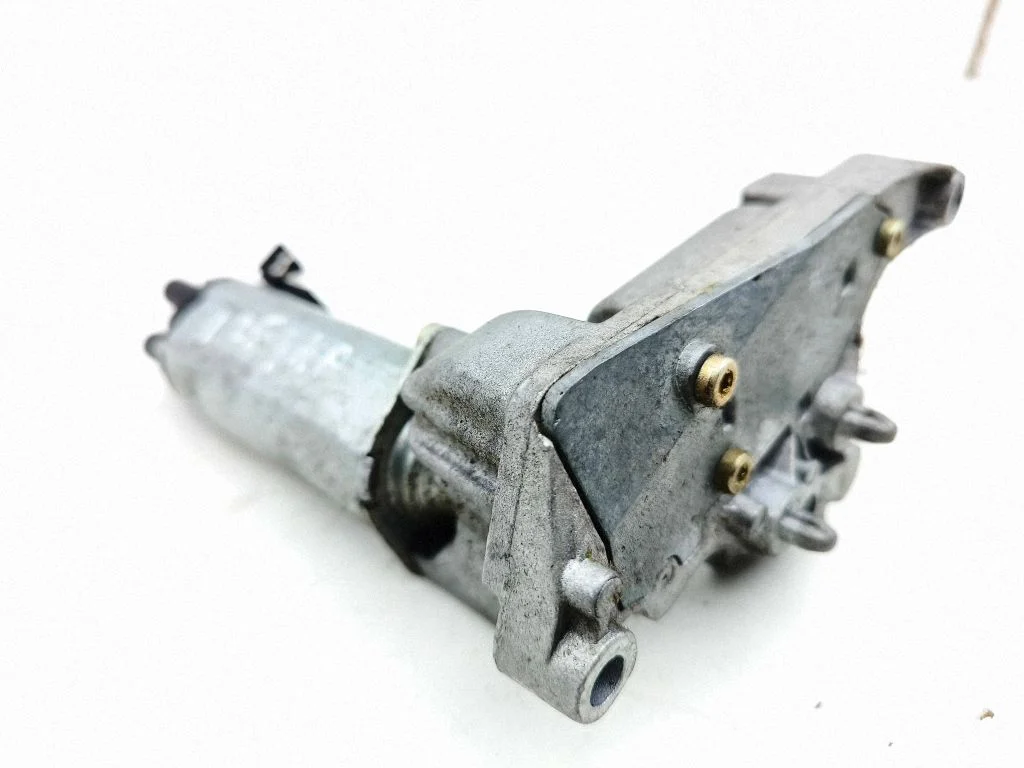 Seat adjustment motor 198651