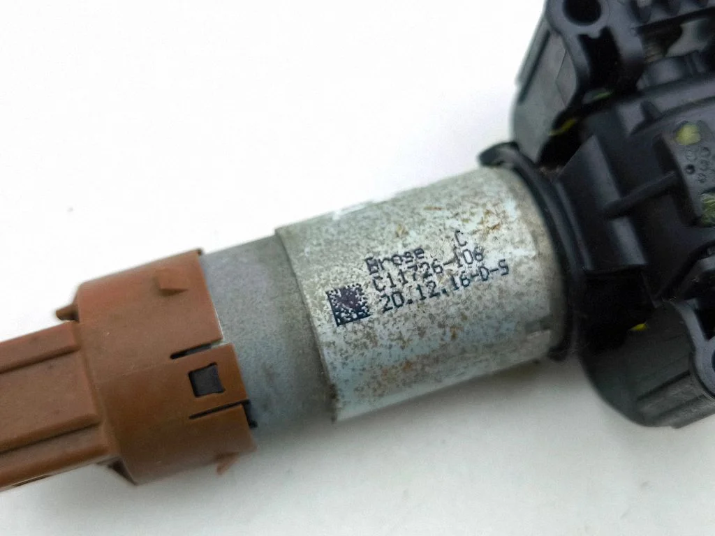 Seat adjustment motor 03012921