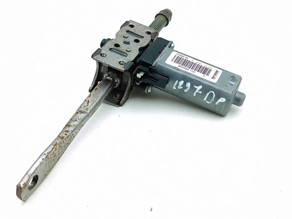 Seat adjustment motor D359002
