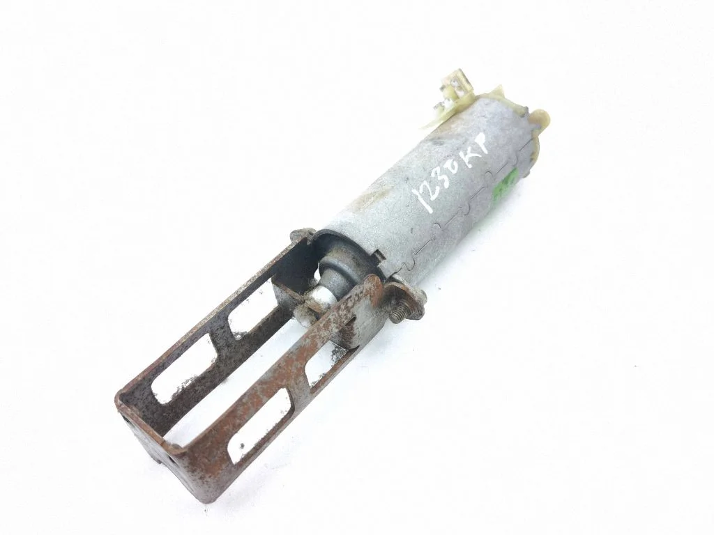 Seat adjustment motor 0130002530