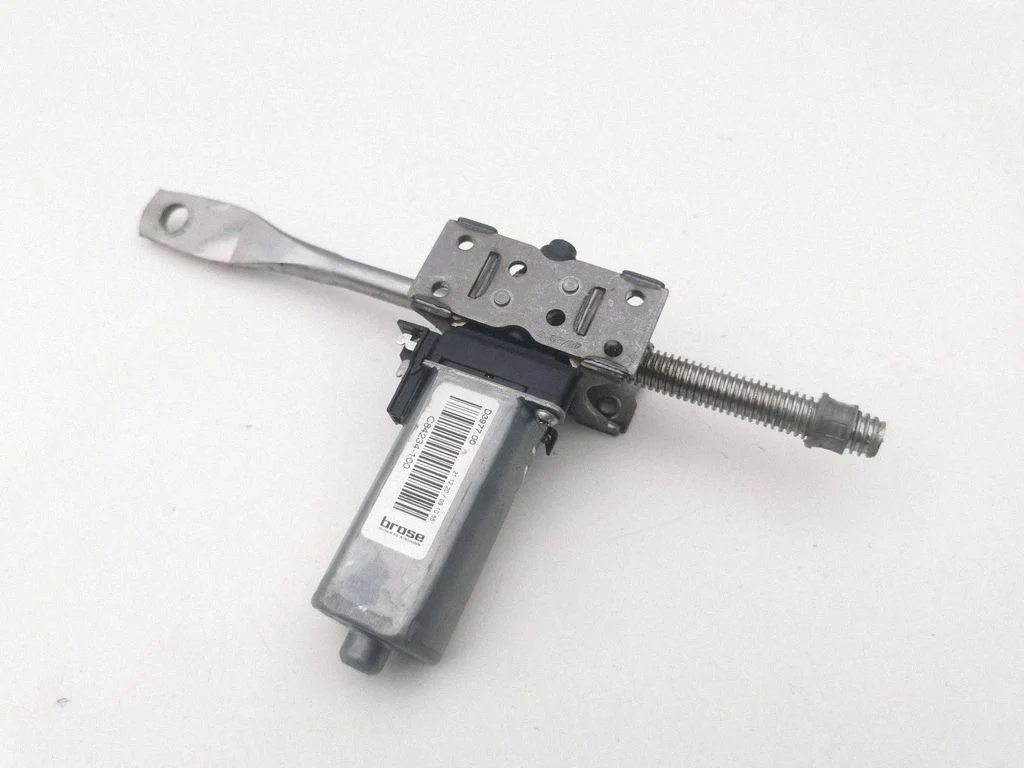 Seat adjustment motor C84234100