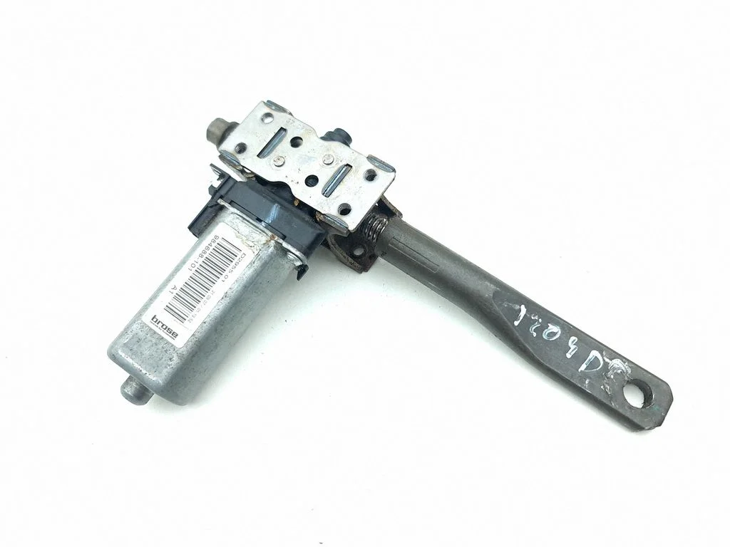 Seat adjustment motor 984688101