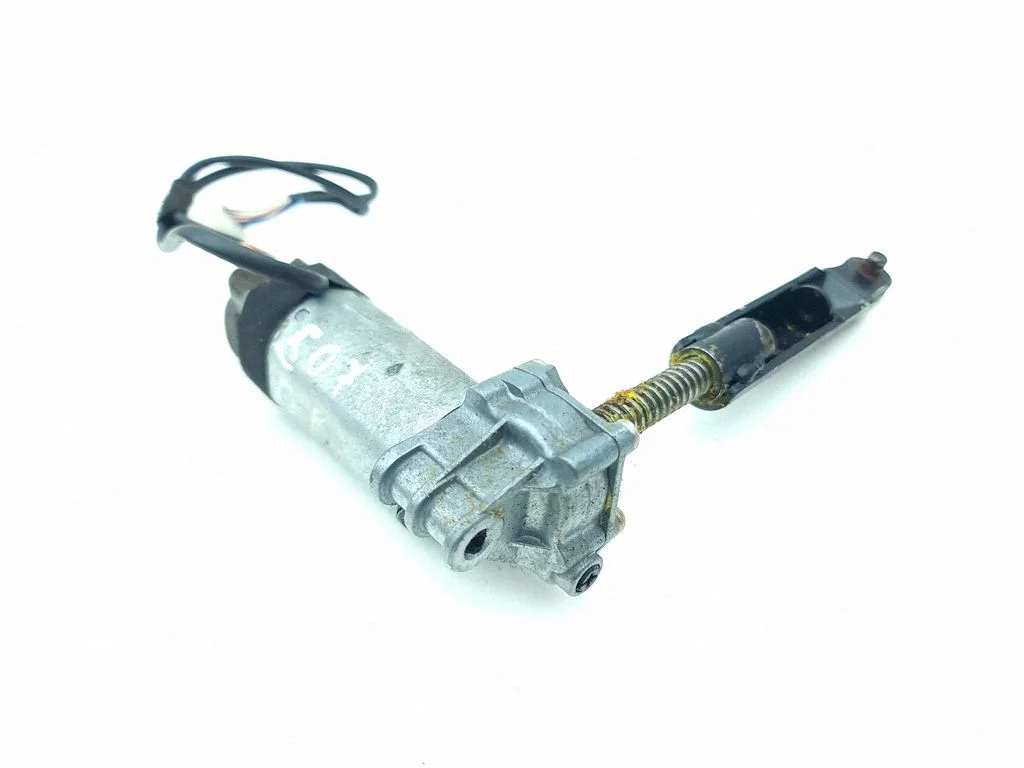 Seat adjustment motor 82031016
