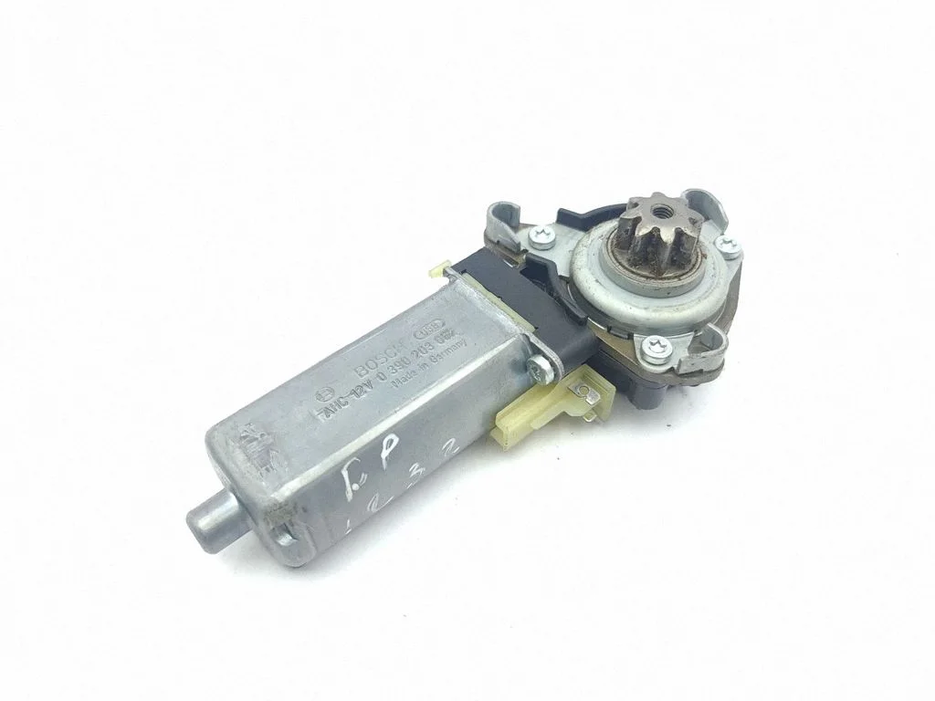 Sēdekļa regulēšanas motoriņš 82041898