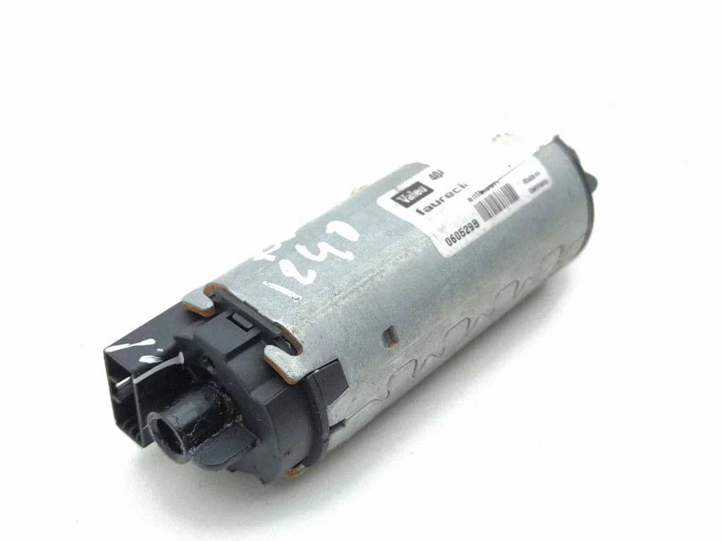 Sēdekļa regulēšanas motoriņš 060529B