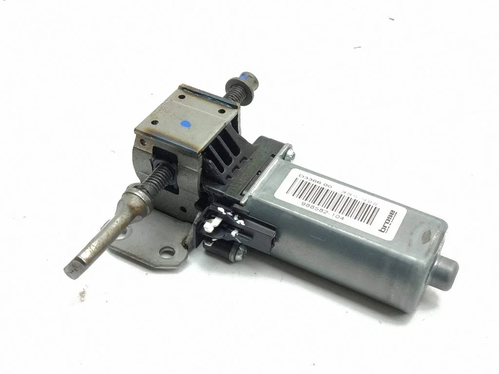 Seat adjustment motor D336600