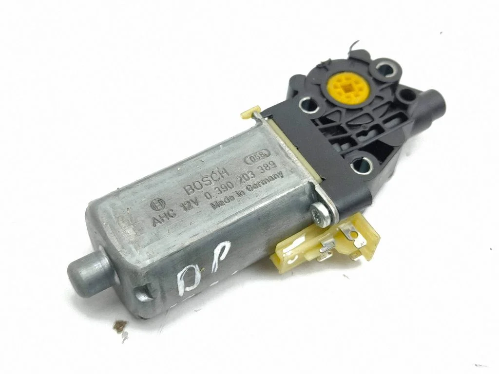 Seat adjustment motor 0390203389