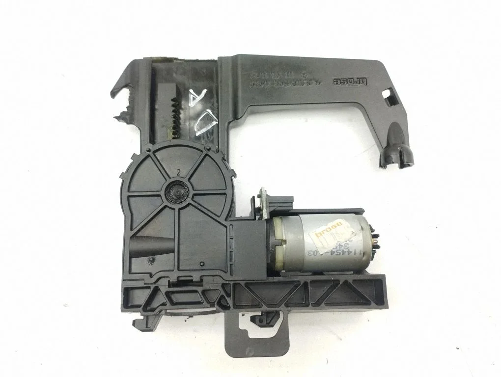 Seat adjustment motor – Mercedes-Benz R-Class W251 (2005-2013)