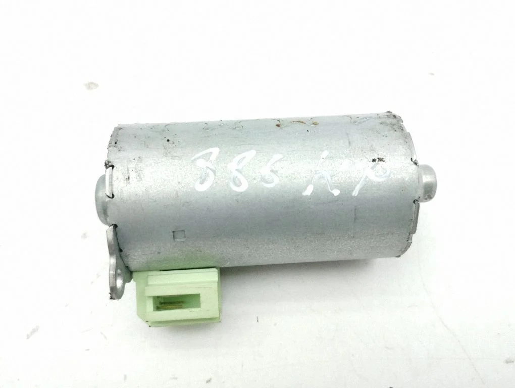 Seat adjustment motor 210520A2
