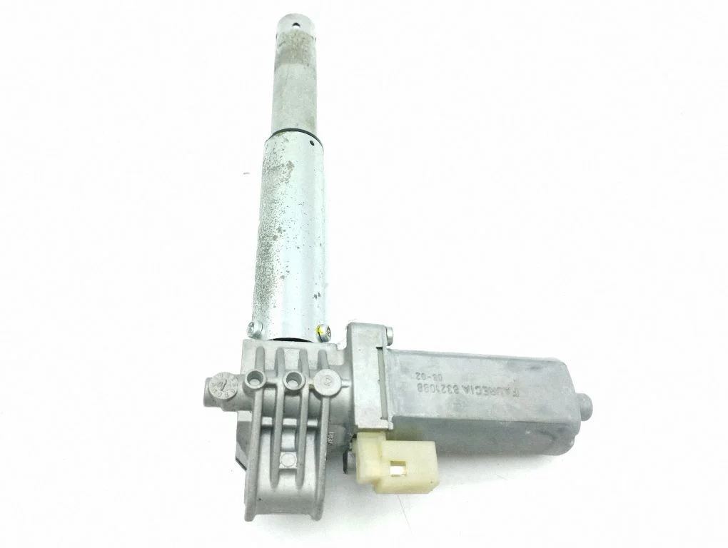 Seat adjustment motor 8321088