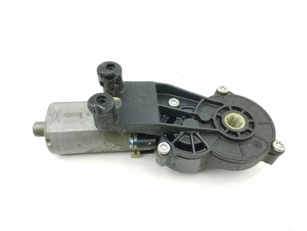 Seat adjustment motor – Mercedes-Benz ML-Class W164 (2005-2011)