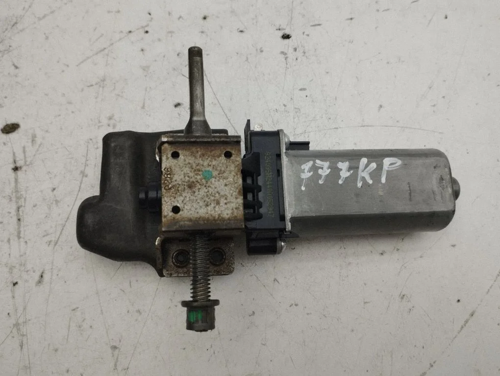 Seat adjustment motor 986299102