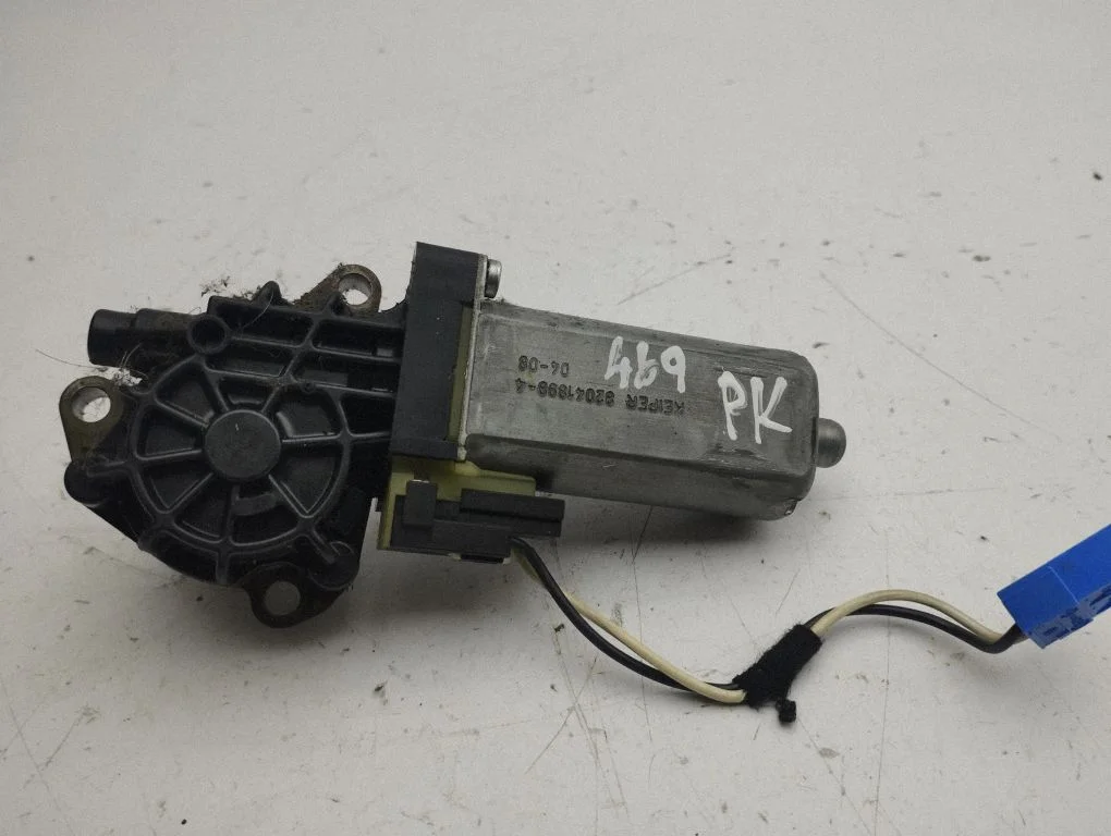 Seat adjustment motor 820418984