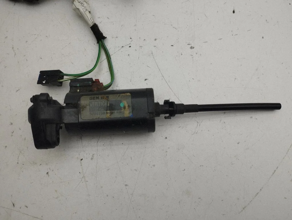 Seat adjustment motor 5709790