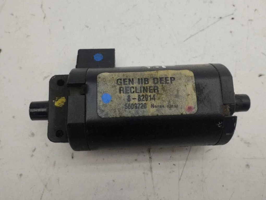 Seat adjustment motor 5609720