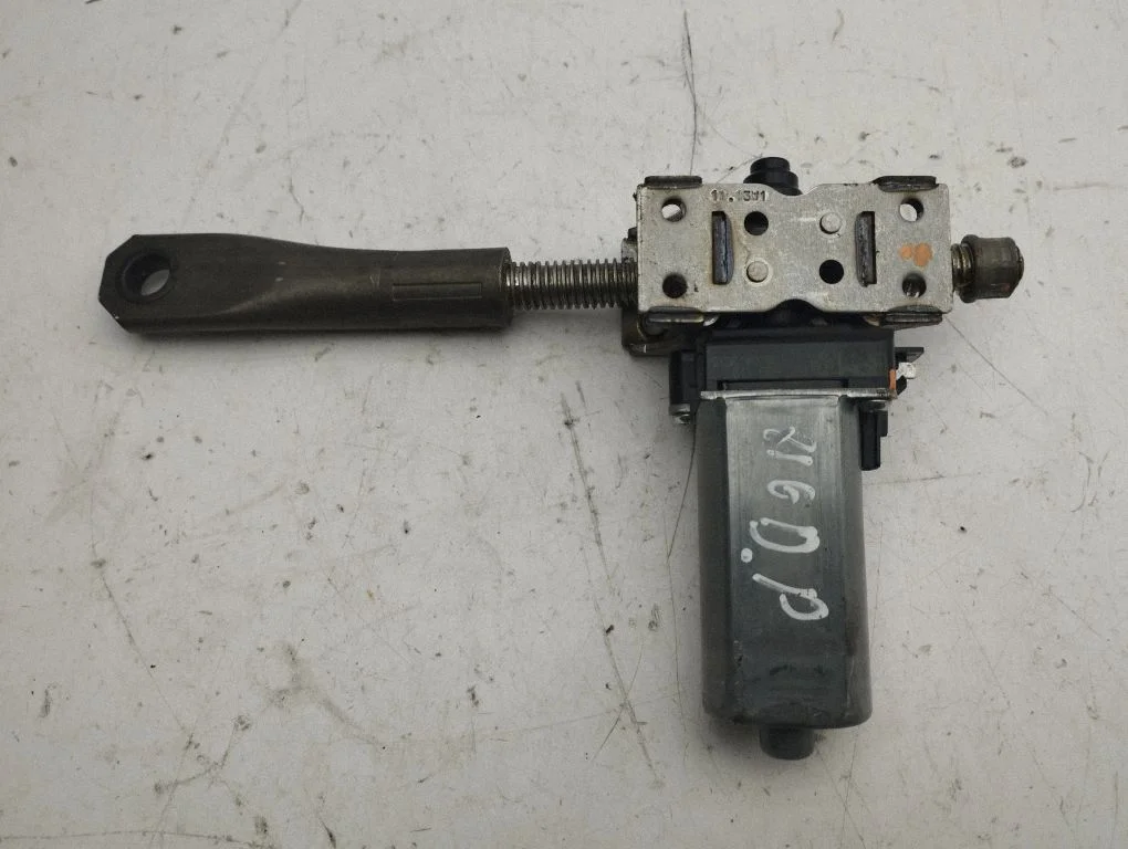 Seat adjustment motor 8K0959112