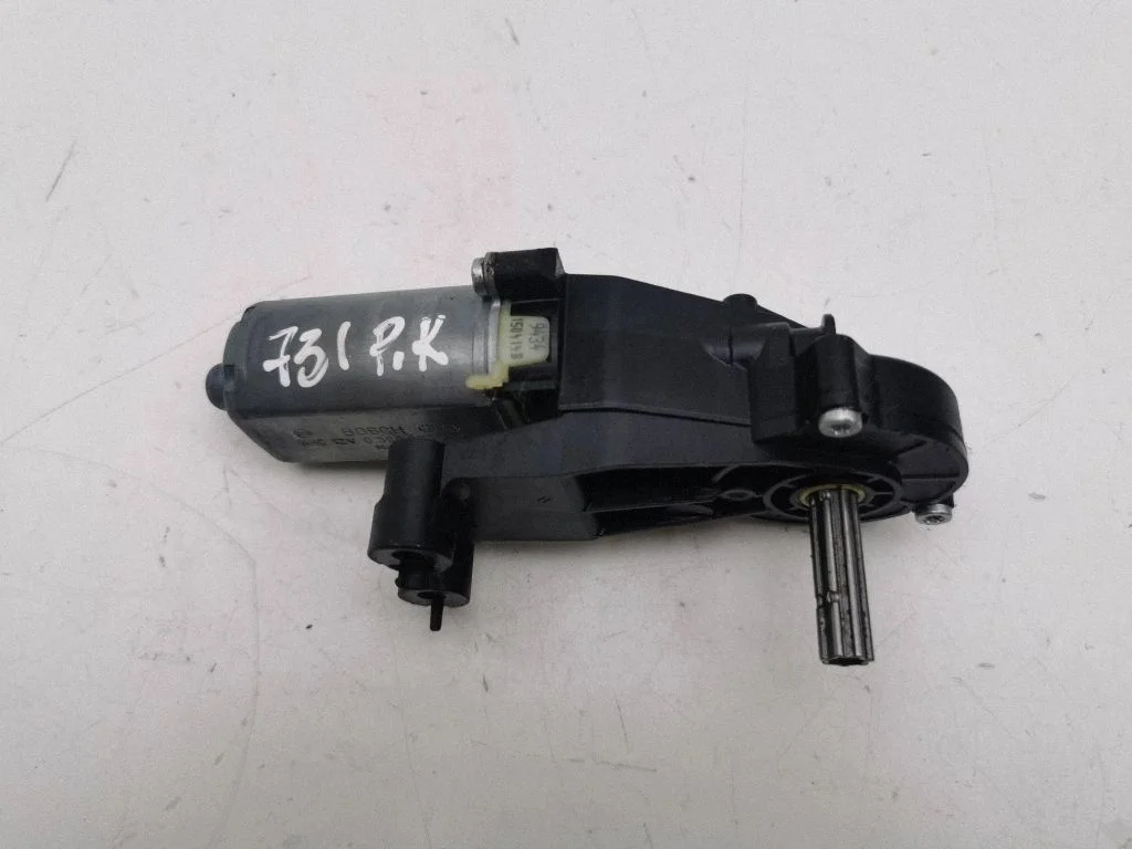 Seat adjustment motor – Mercedes-Benz CLS-Class C218 X218 (2011-2017)