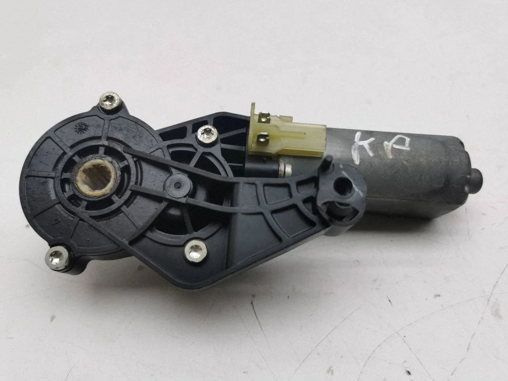 Seat adjustment motor – Mercedes-Benz ML-Class W164 (2005-2011)