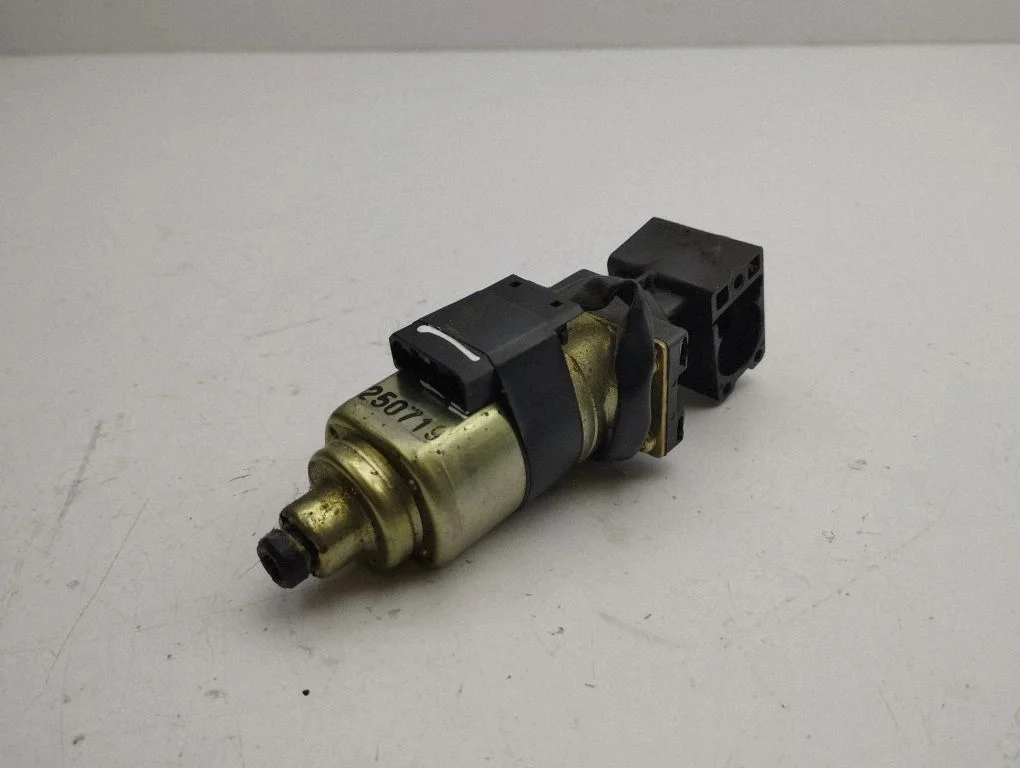 Seat adjustment motor – front right