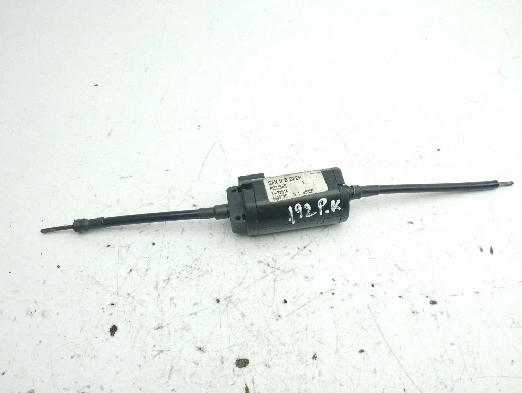 Seat adjustment motor 5609720