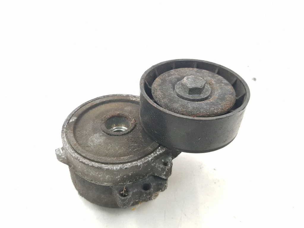 Alternator belt tensioner – Mitsubishi Outlander (2001-2007)