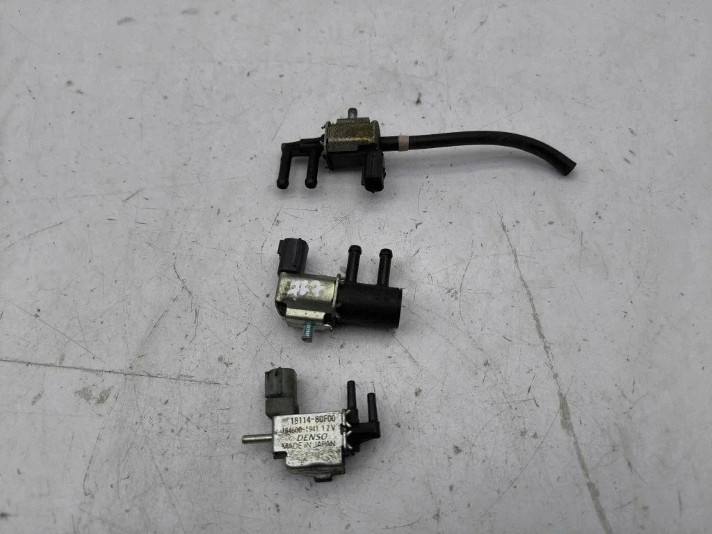 Valve vacuum 1811480F00
