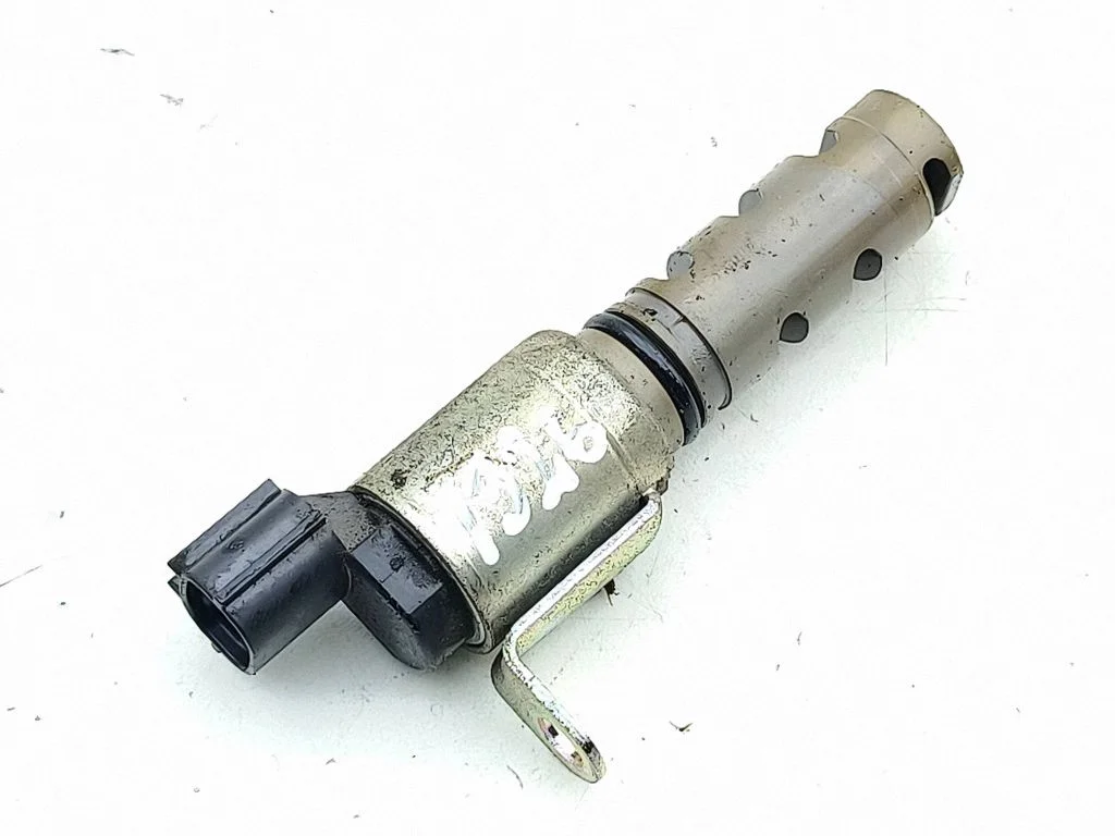 Camshaft vanos timing valve 337010