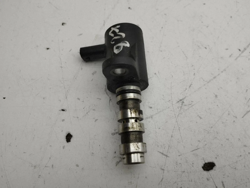Camshaft vanos timing valve A6541800415