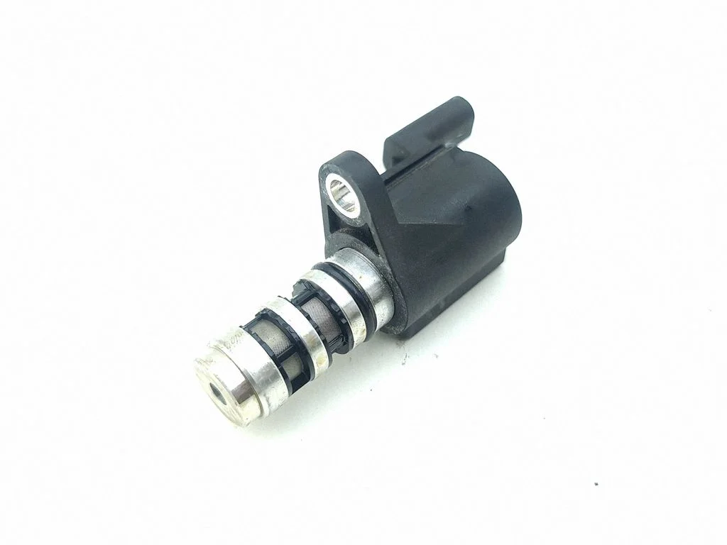 Camshaft vanos timing valve